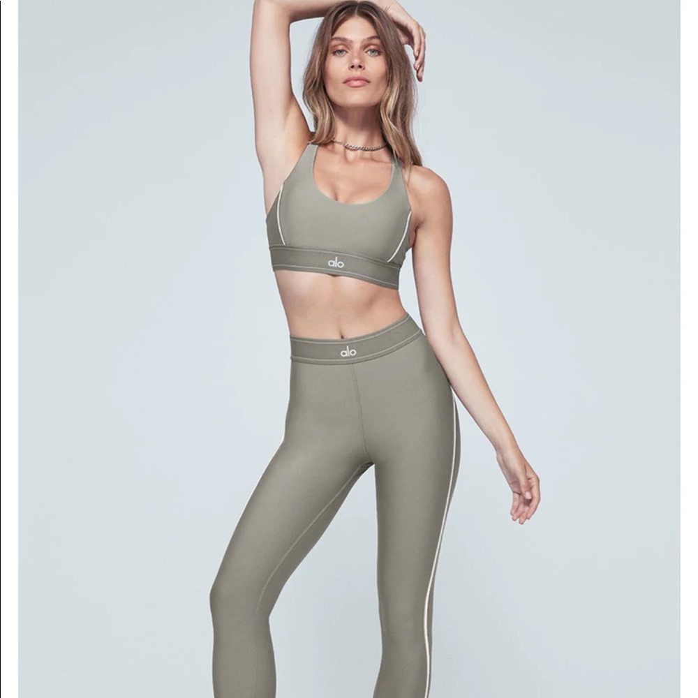 Alo yoga suit up set sports bra and leggings small